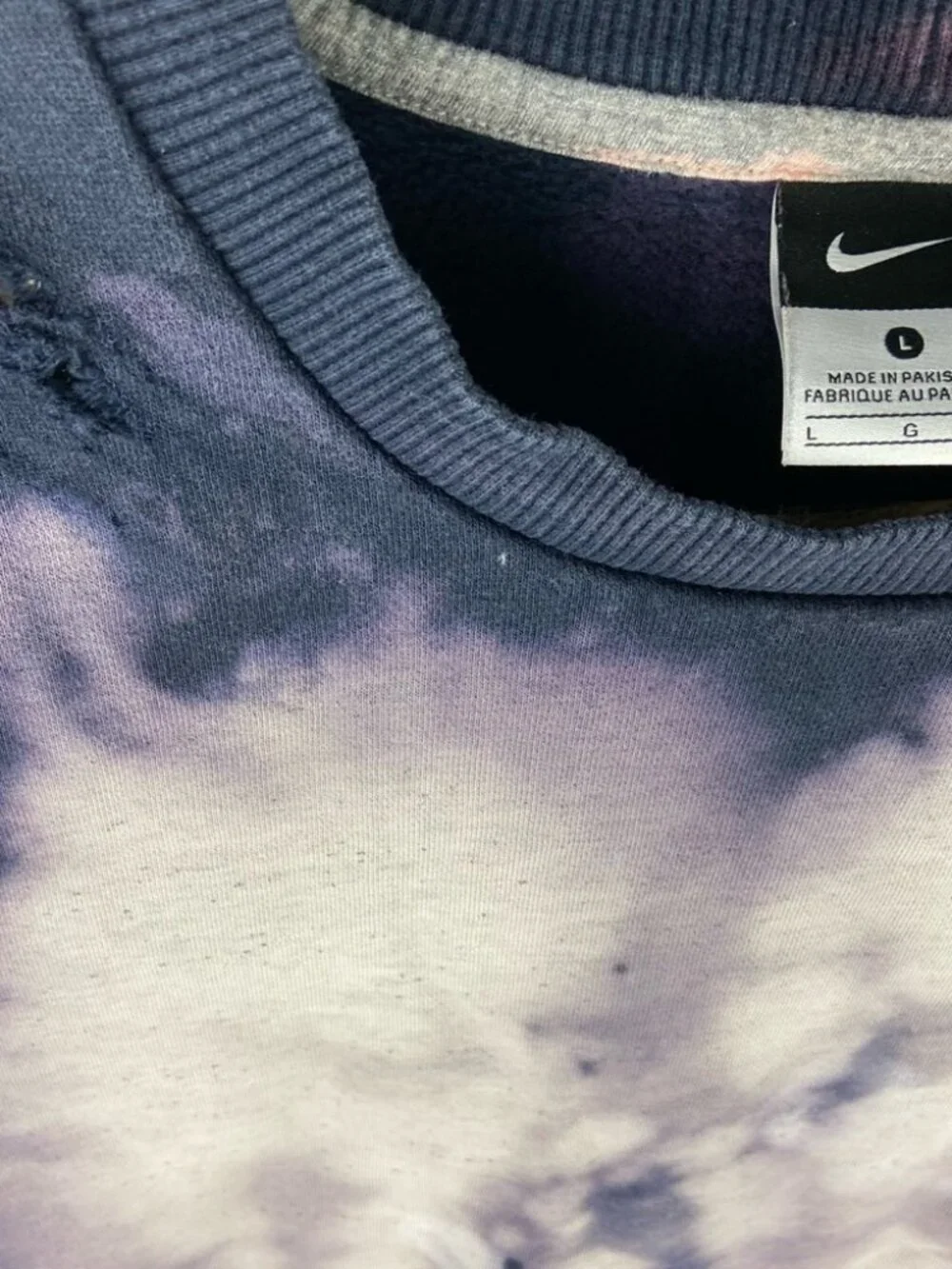 Nike Distressed Bleached Pullover Sweatshirt size Large